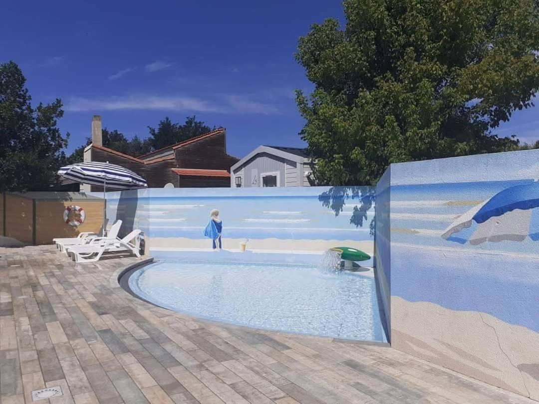 Parc Residentiel A La Cotiniere, Piscine, Proche Plage, Nature & Calme エクステリア 写真